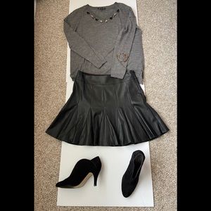 Ann Taylor faux leather skirt size 6P